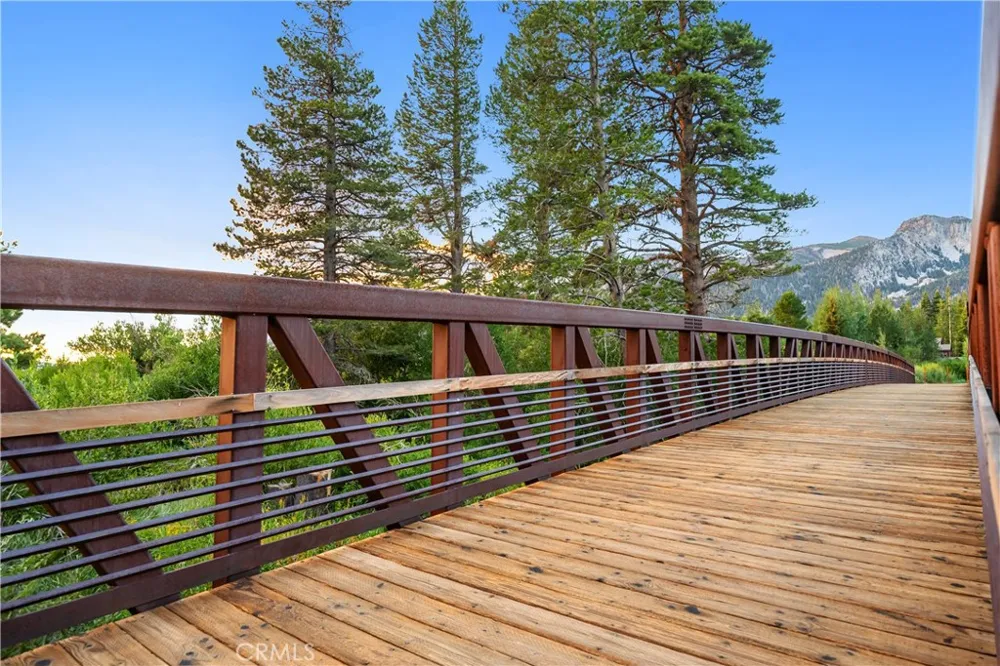 595 Waterford Avenue Mammoth Lakes, CA 93546