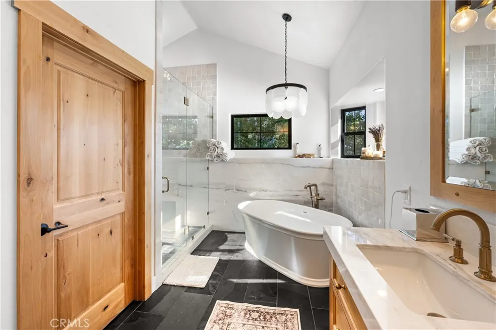 595 Waterford Avenue Mammoth Lakes, CA 93546