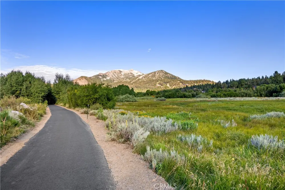 595 Waterford Avenue Mammoth Lakes, CA 93546