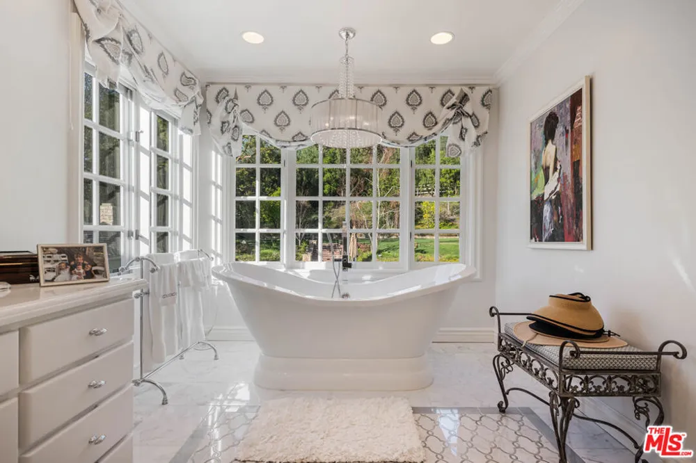 23939 Long Valley Road Hidden Hills, CA 91302