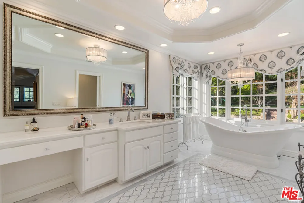 23939 Long Valley Road Hidden Hills, CA 91302