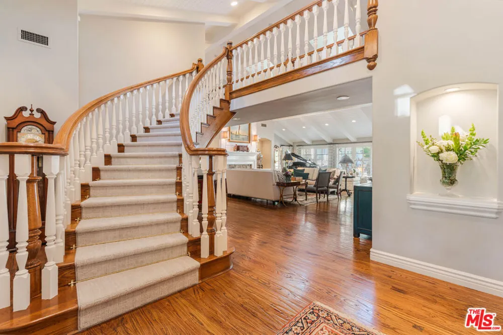 23939 Long Valley Road Hidden Hills, CA 91302