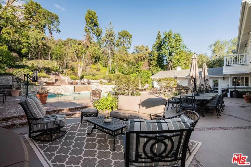 23939 Long Valley Road Hidden Hills, CA 91302