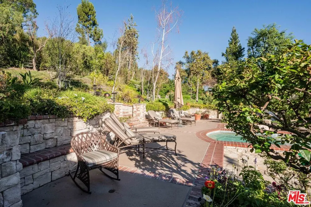 23939 Long Valley Road Hidden Hills, CA 91302