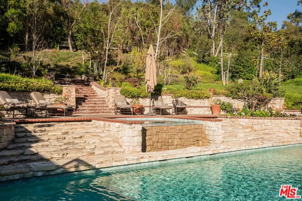 23939 Long Valley Road Hidden Hills, CA 91302