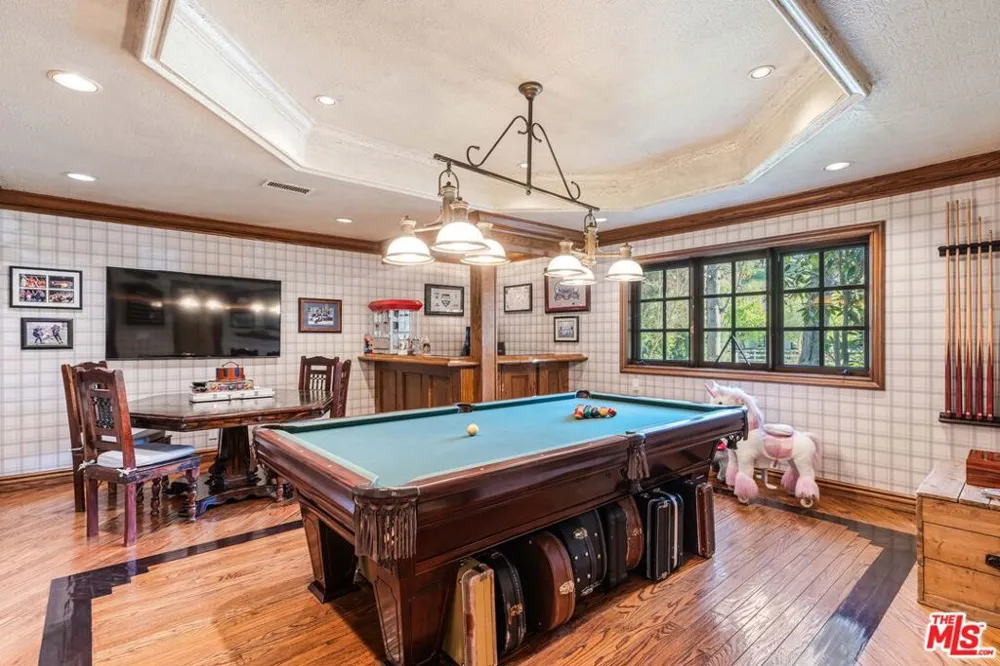 23939 Long Valley Road Hidden Hills, CA 91302