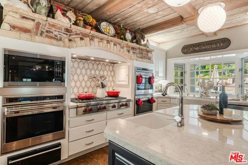 23939 Long Valley Road Hidden Hills, CA 91302