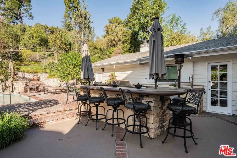 23939 Long Valley Road Hidden Hills, CA 91302