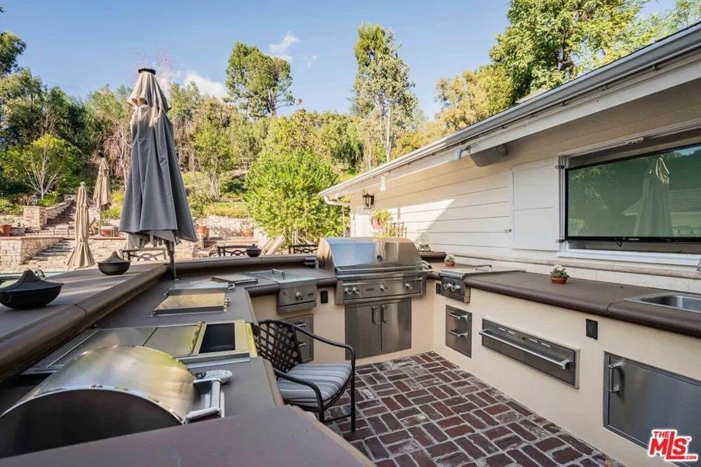 23939 Long Valley Road Hidden Hills, CA 91302