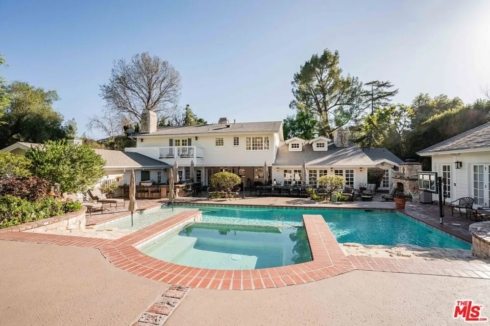 23939 Long Valley Road Hidden Hills, CA 91302