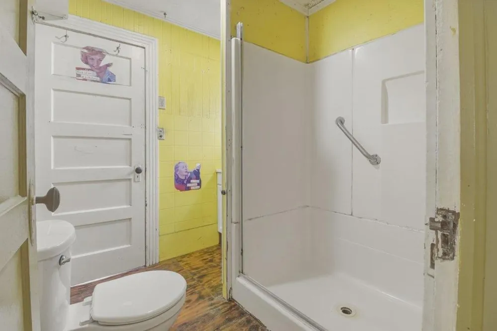 529 Wave Street Monterey, CA 93940