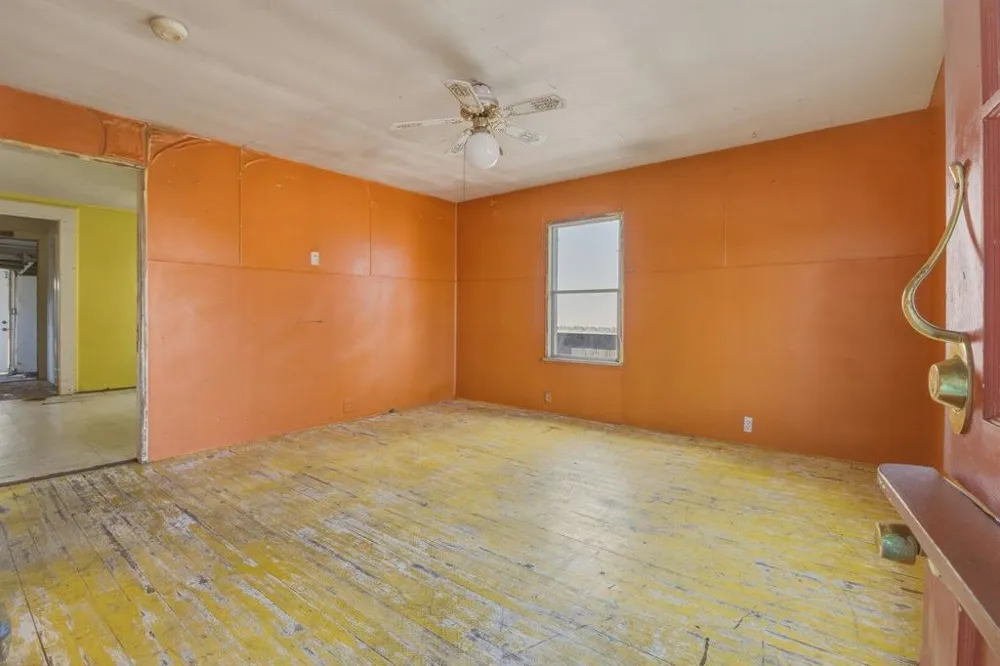 529 Wave Street Monterey, CA 93940