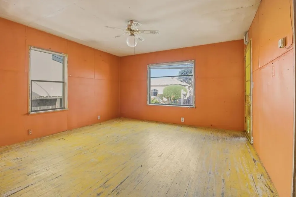 529 Wave Street Monterey, CA 93940