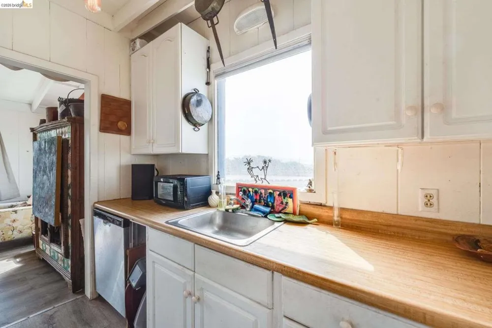 4 Beach Ave Dillon Beach, CA 94929