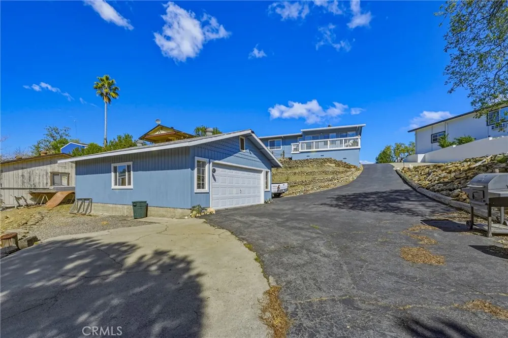 9810 Boat Club Snelling, CA 95369