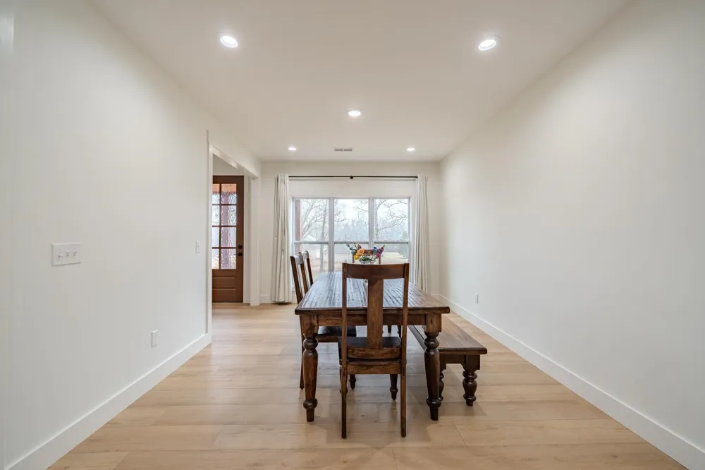 245 FULLEN LN Savannah, TN 38372