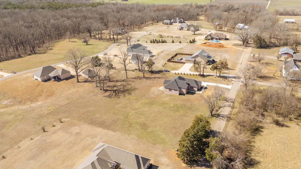 245 FULLEN LN Savannah, TN 38372