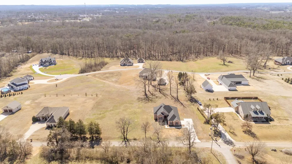 245 FULLEN LN Savannah, TN 38372