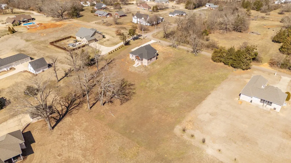 245 FULLEN LN Savannah, TN 38372