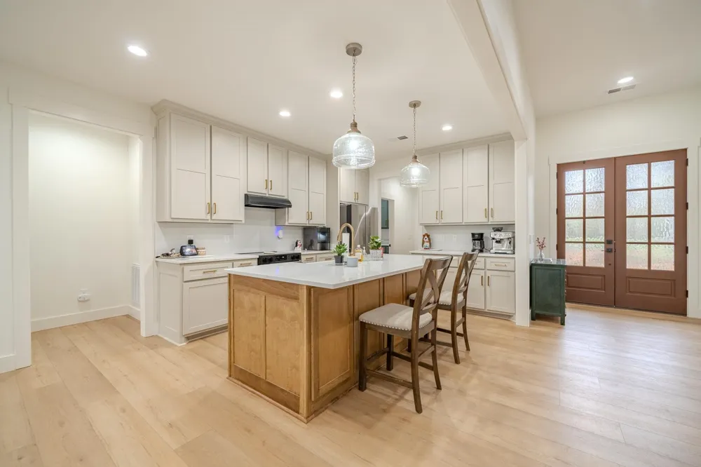 245 FULLEN LN Savannah, TN 38372