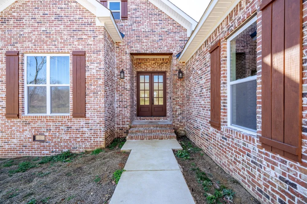 245 FULLEN LN Savannah, TN 38372