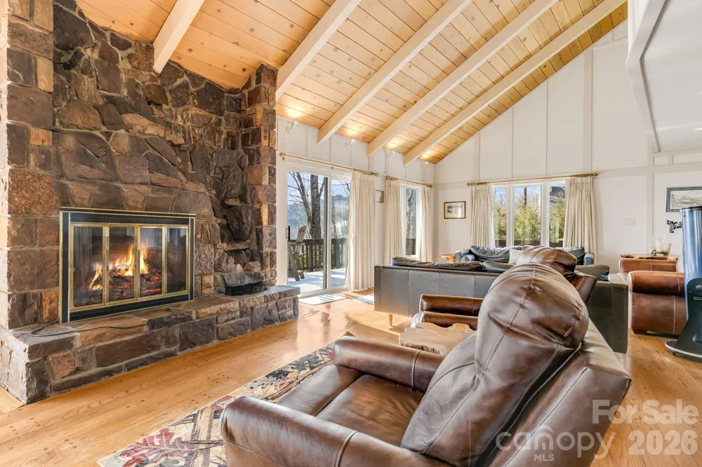 301 Highland Circle Sugar Mountain, NC 28604