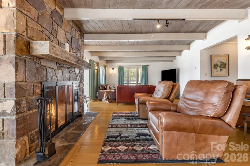 301 Highland Circle Sugar Mountain, NC 28604