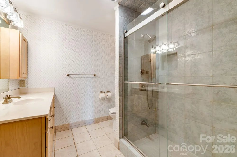 301 Highland Circle Sugar Mountain, NC 28604