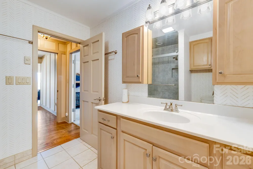301 Highland Circle Sugar Mountain, NC 28604
