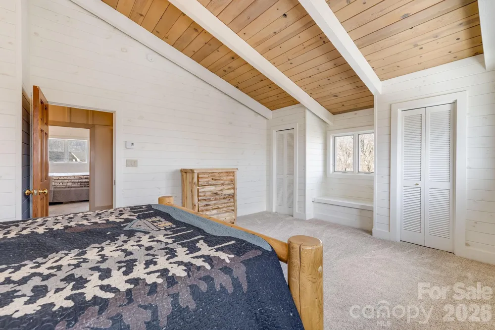 301 Highland Circle Sugar Mountain, NC 28604