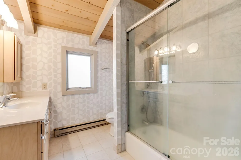 301 Highland Circle Sugar Mountain, NC 28604