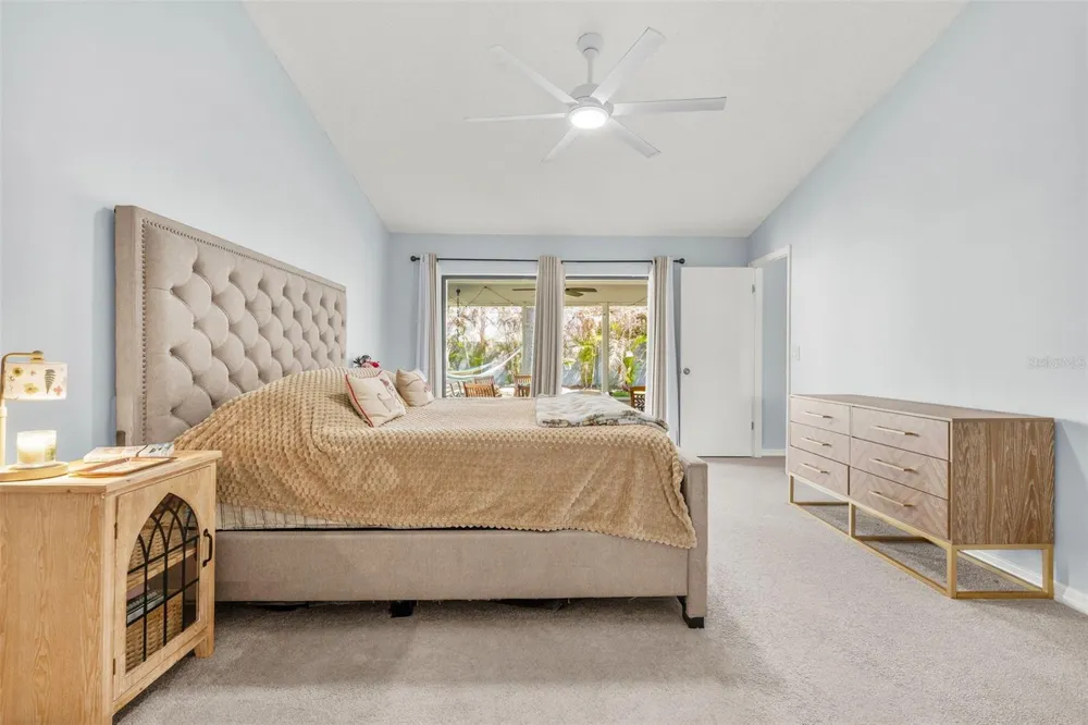 2715 BERRYKNOLL PLACE Valrico, FL 33596