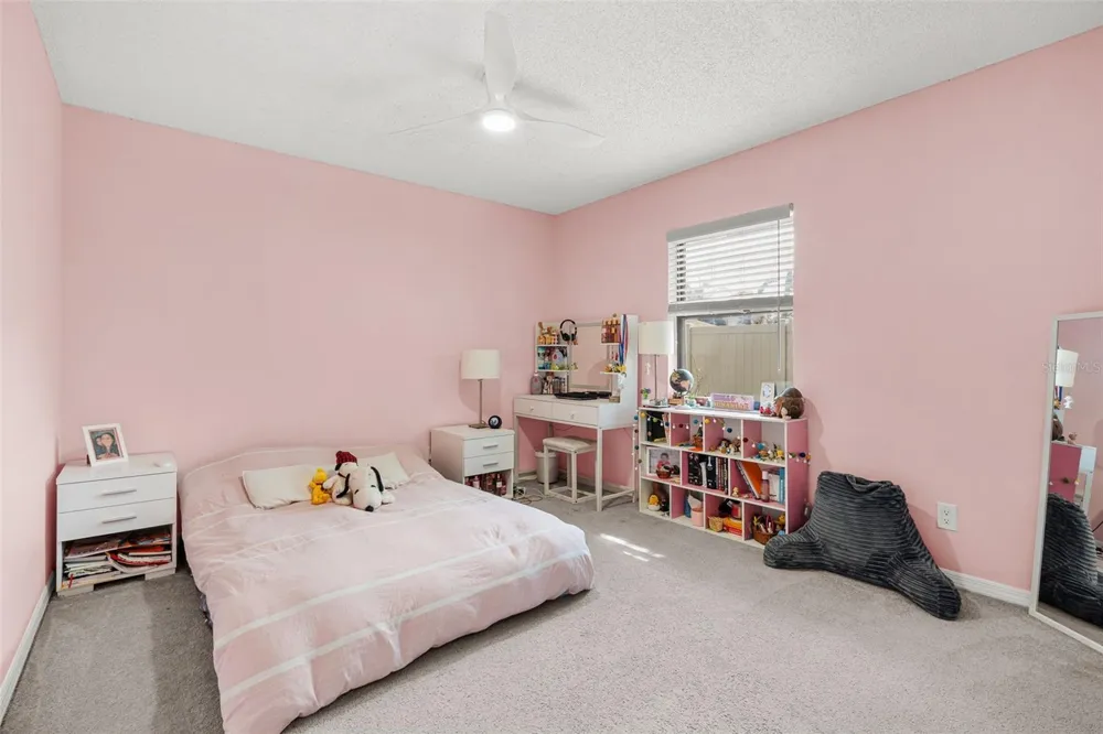 2715 BERRYKNOLL PLACE Valrico, FL 33596