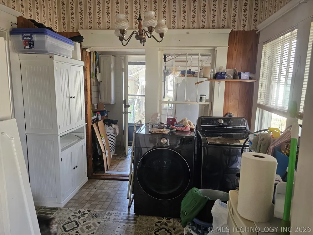 504 W Broadway Marietta, OK 73448