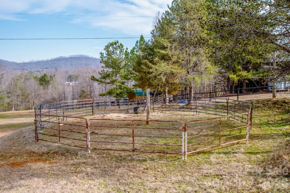 508 Liles Lane Hiddenite, NC 28636