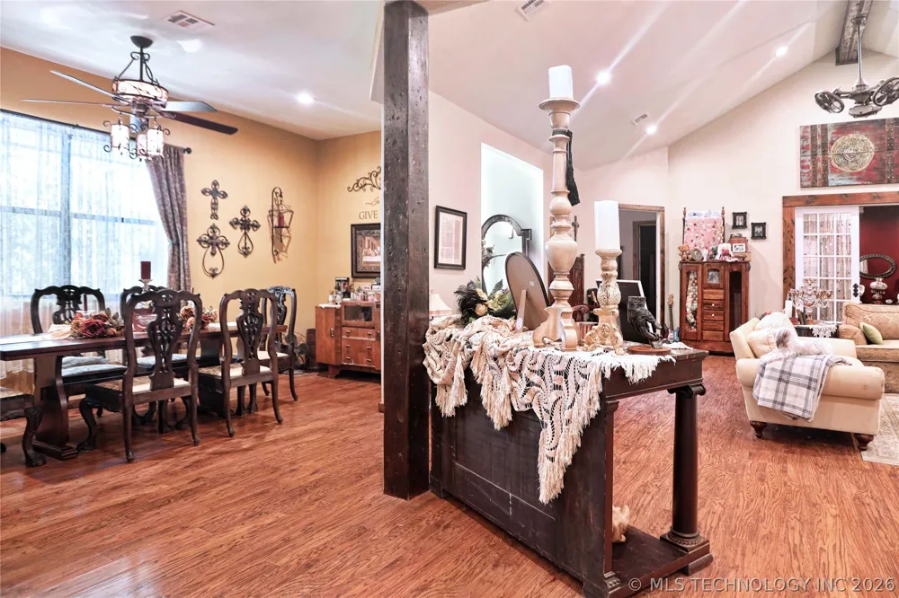 701 Young Road Lone Grove, OK 73443