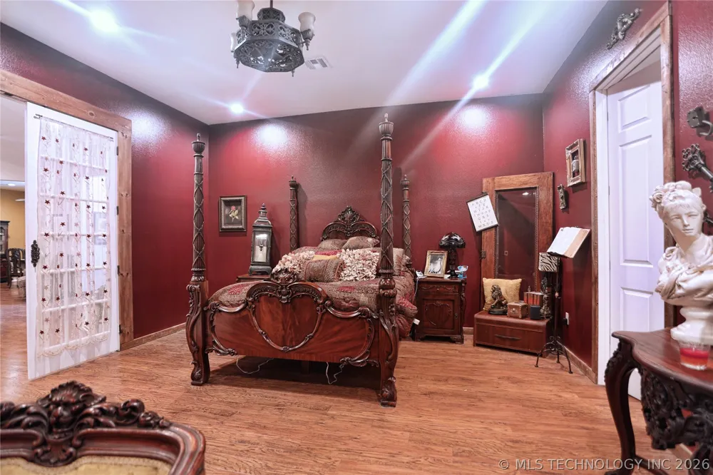 701 Young Road Lone Grove, OK 73443