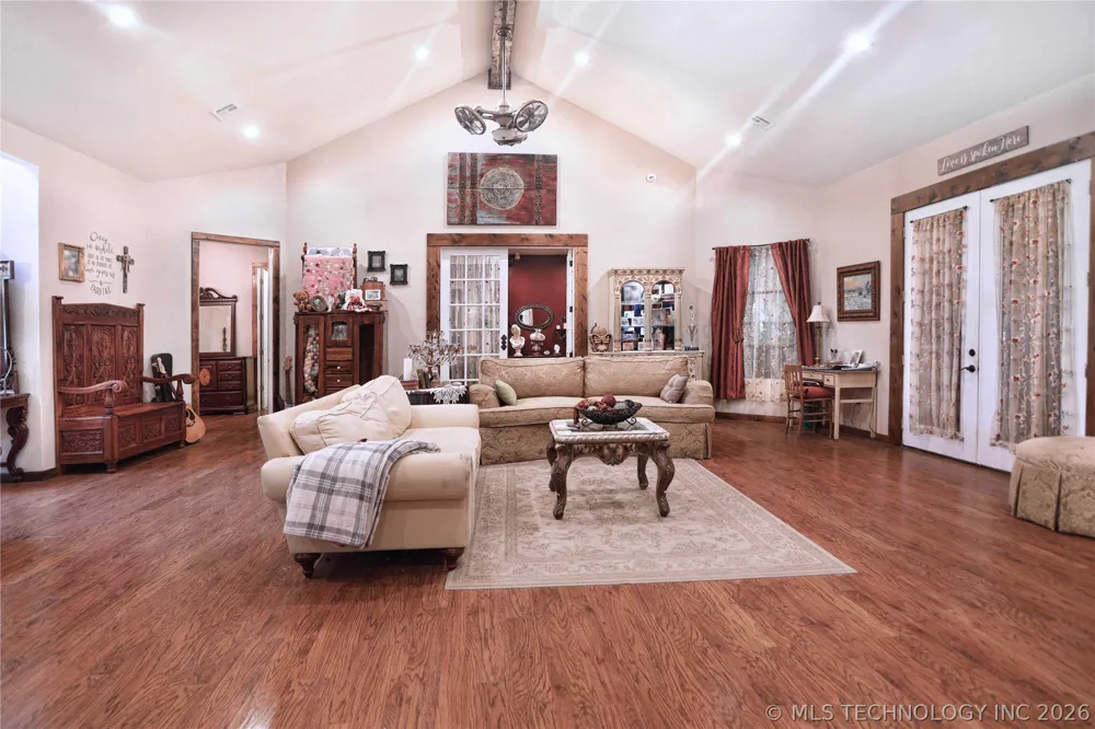 701 Young Road Lone Grove, OK 73443