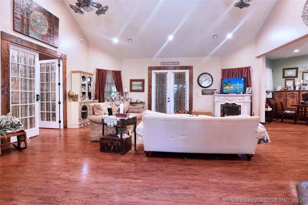 701 Young Road Lone Grove, OK 73443