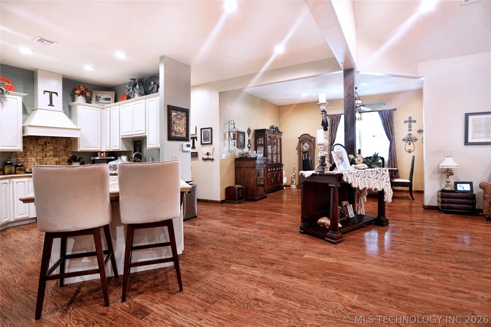 701 Young Road Lone Grove, OK 73443