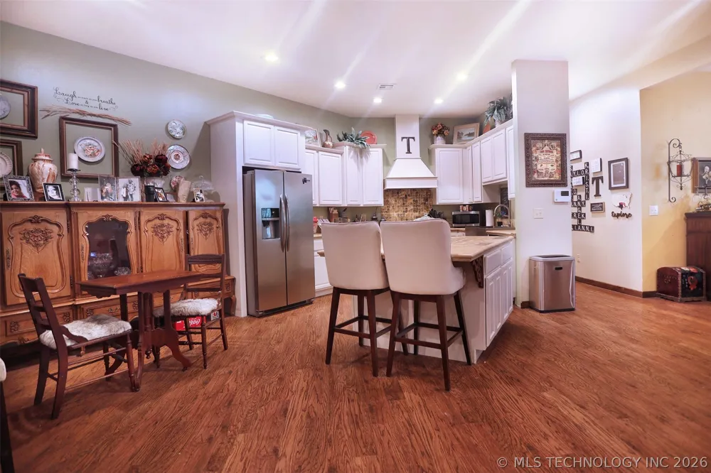 701 Young Road Lone Grove, OK 73443