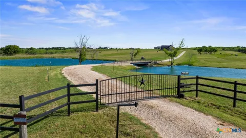 15949 E US Highway 190