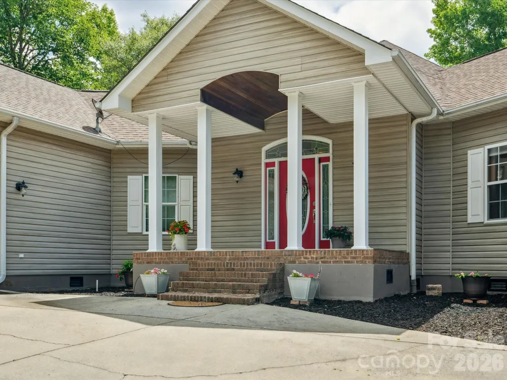 887 Living Waters Drive Great Falls, SC 29055