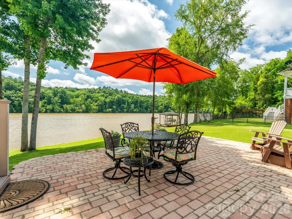 887 Living Waters Drive Great Falls, SC 29055