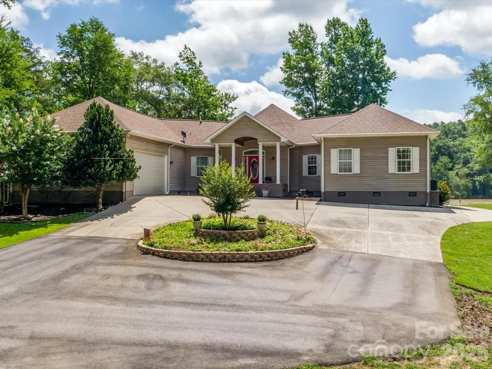 887 Living Waters Drive Great Falls, SC 29055