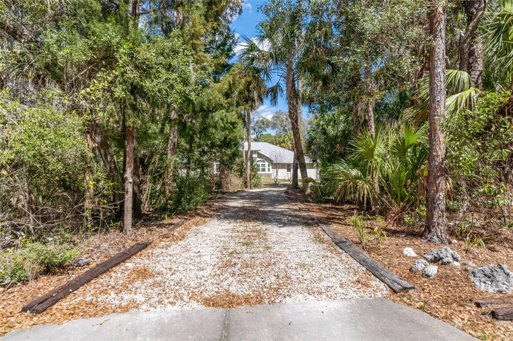 35 CAPTAINS COVE ROAD Inglis, FL 34449