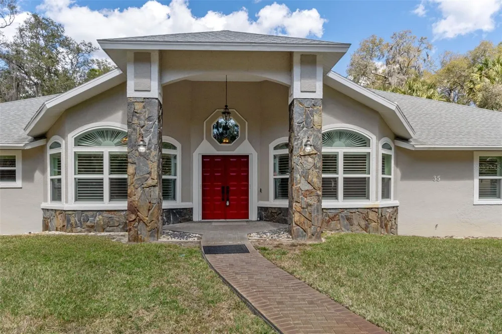 35 CAPTAINS COVE ROAD Inglis, FL 34449