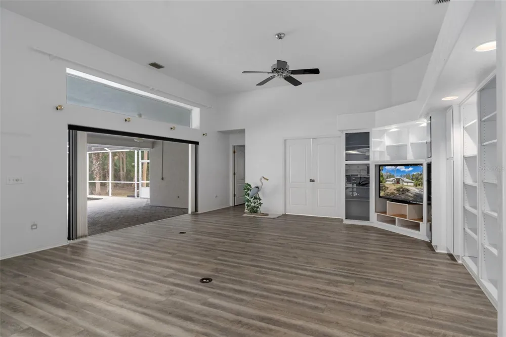35 CAPTAINS COVE ROAD Inglis, FL 34449