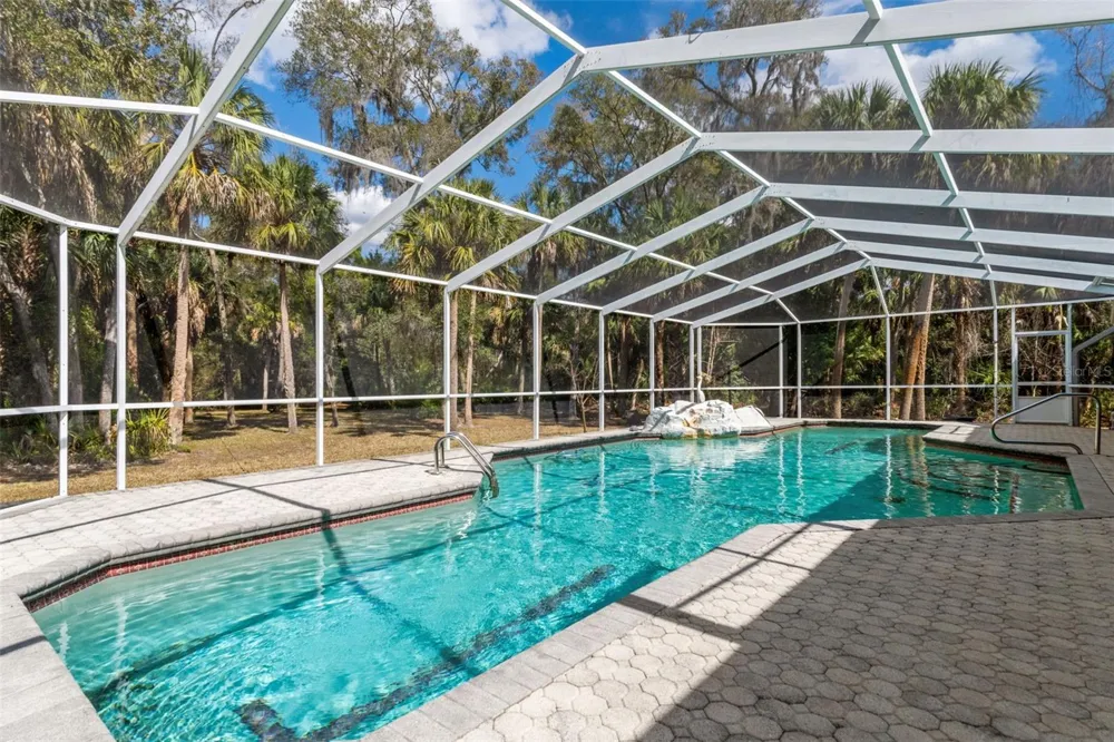 35 CAPTAINS COVE ROAD Inglis, FL 34449