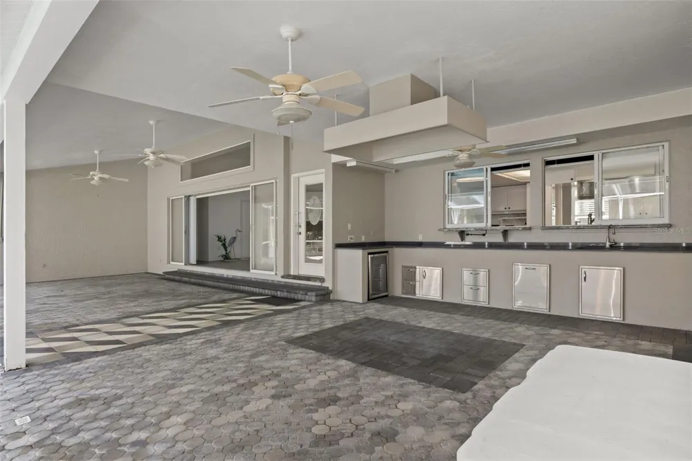 35 CAPTAINS COVE ROAD Inglis, FL 34449